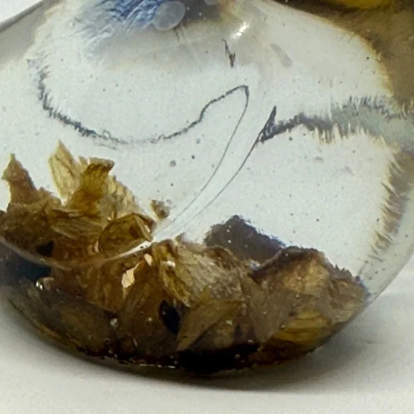 Unique Resin Elegant Bird Figurine - Brown and Clear - Picture 6 of 12